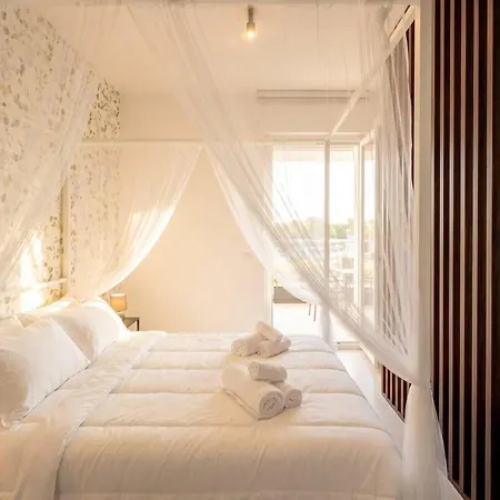 Dimora Venera-modern Comfort With Private Parking * Bari